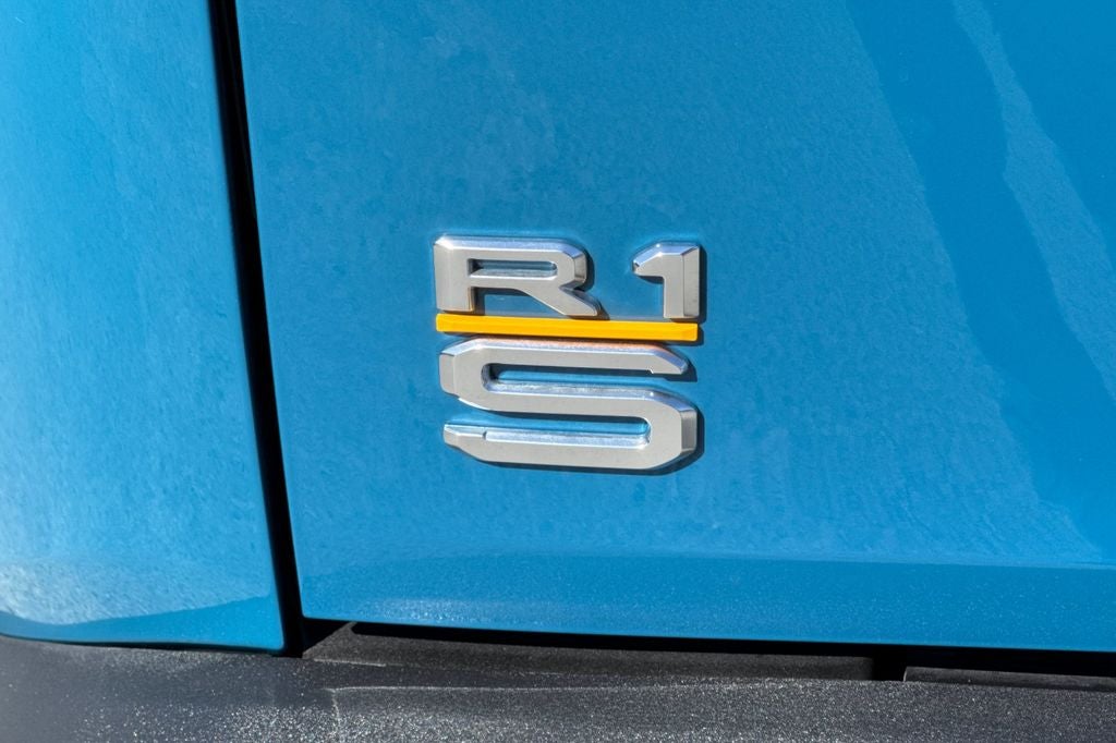 2024 Rivian R1S Adventure Quad Motor Large Pack