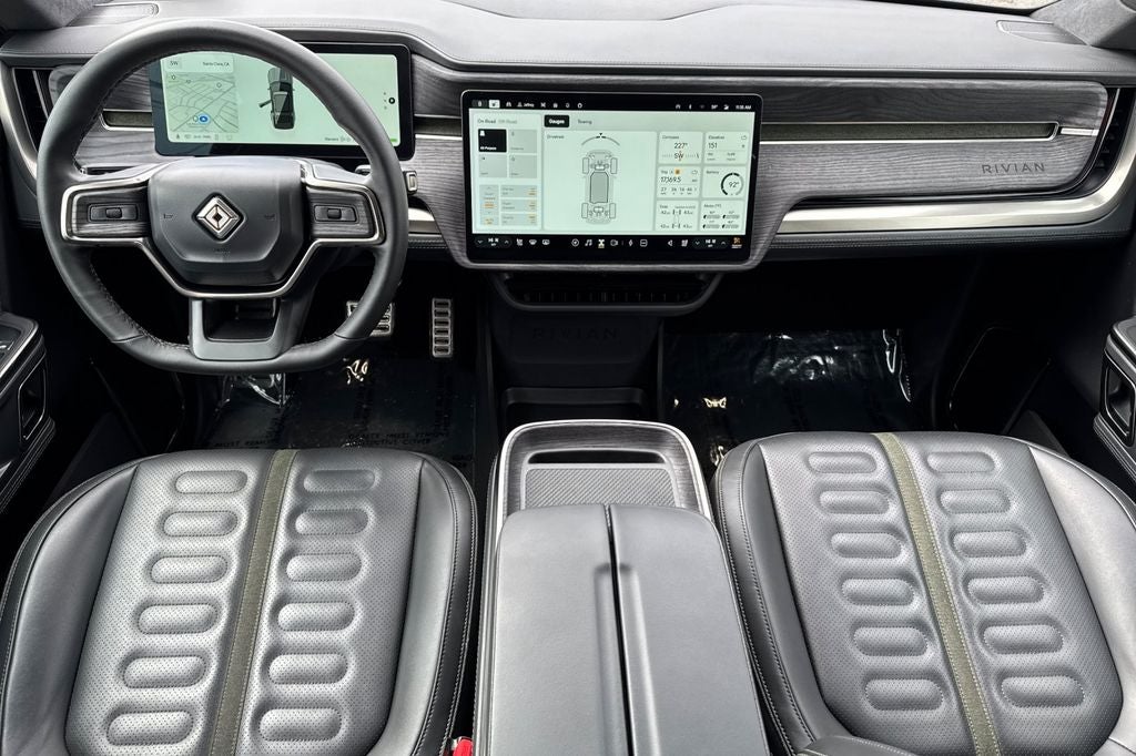 2024 Rivian R1S Adventure