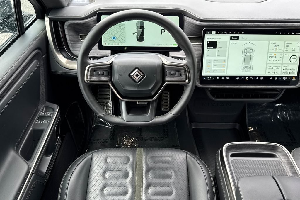 2024 Rivian R1S Adventure