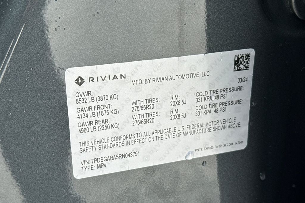 2024 Rivian R1S Adventure