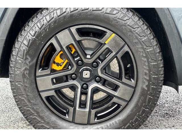 2024 Rivian R1S Adventure