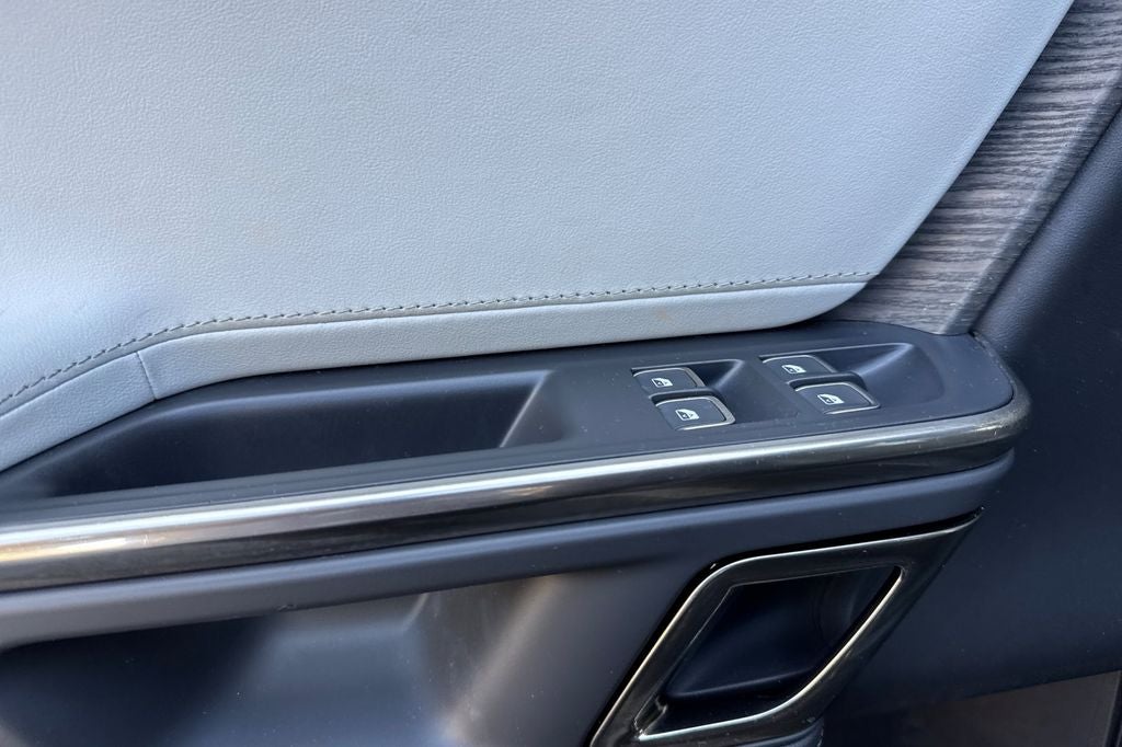 2023 Rivian R1S Adventure