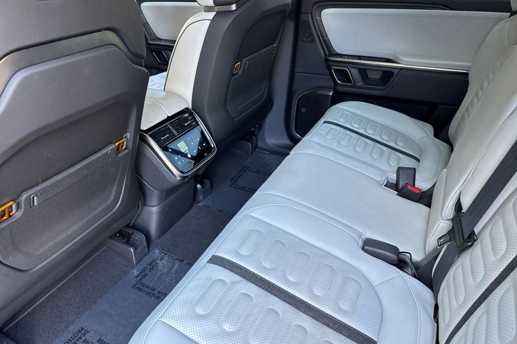 2023 Rivian R1S Adventure