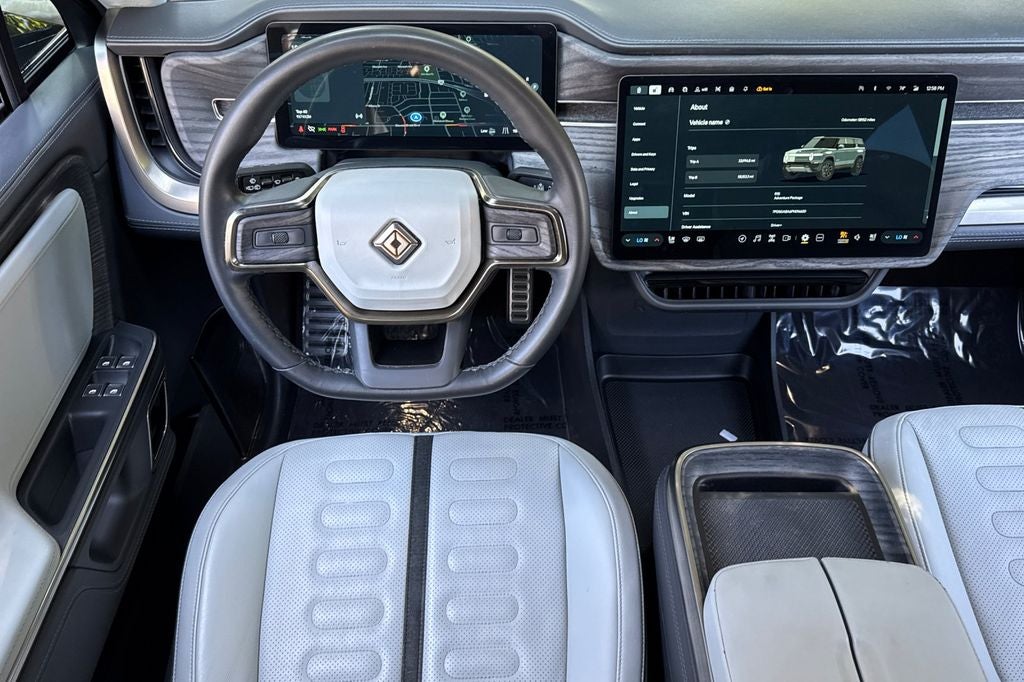 2023 Rivian R1S Adventure