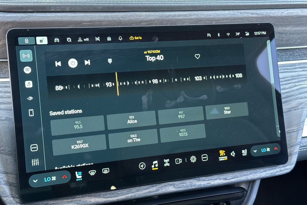 2023 Rivian R1S Adventure