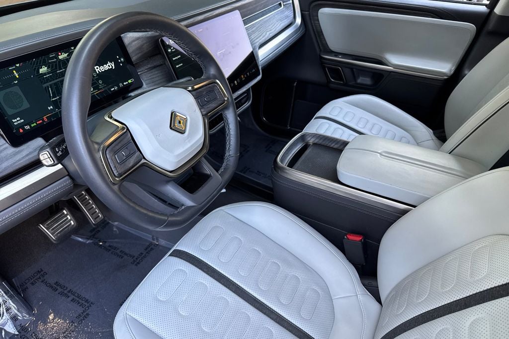 2023 Rivian R1S Adventure