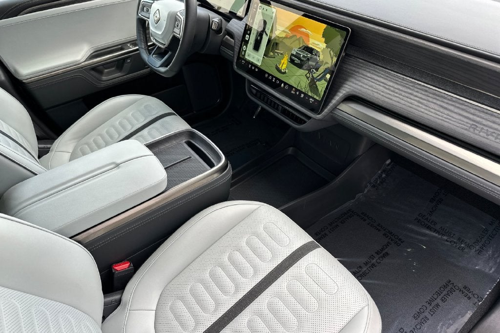 2025 Rivian R1S Adventure Dual Motor Standard Pack