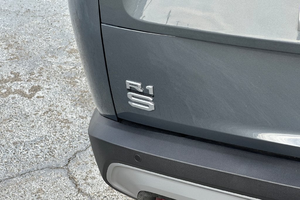 2025 Rivian R1S Adventure Dual Motor Standard Pack