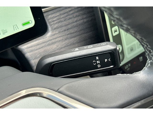2025 Rivian R1S Adventure Dual Motor Standard Pack