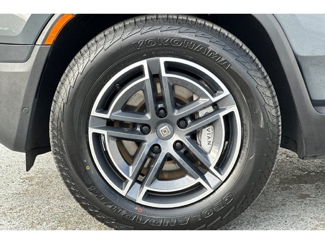 2025 Rivian R1S Adventure Dual Motor Standard Pack