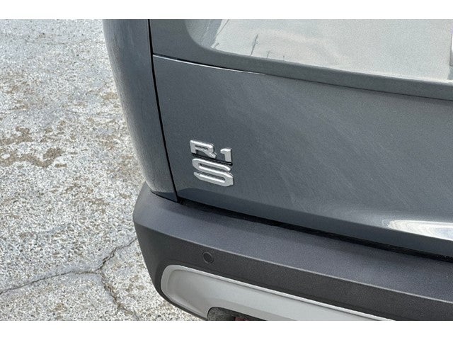 2025 Rivian R1S Adventure Dual Motor Standard Pack