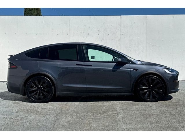 2022 Tesla Model X Base