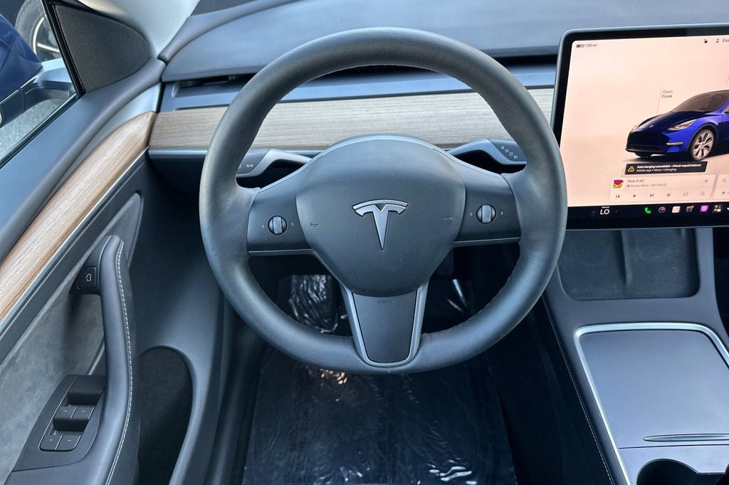 2023 Tesla Model Y HW4