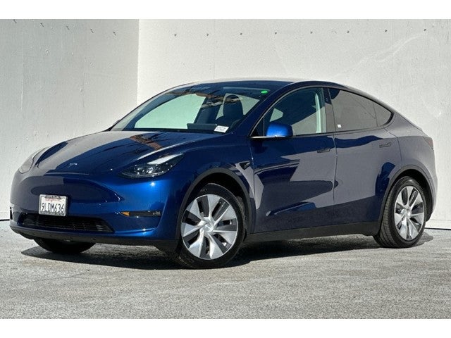 2023 Tesla Model Y HW4