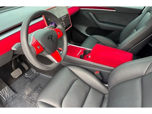 2025 Tesla Model Y Long Range