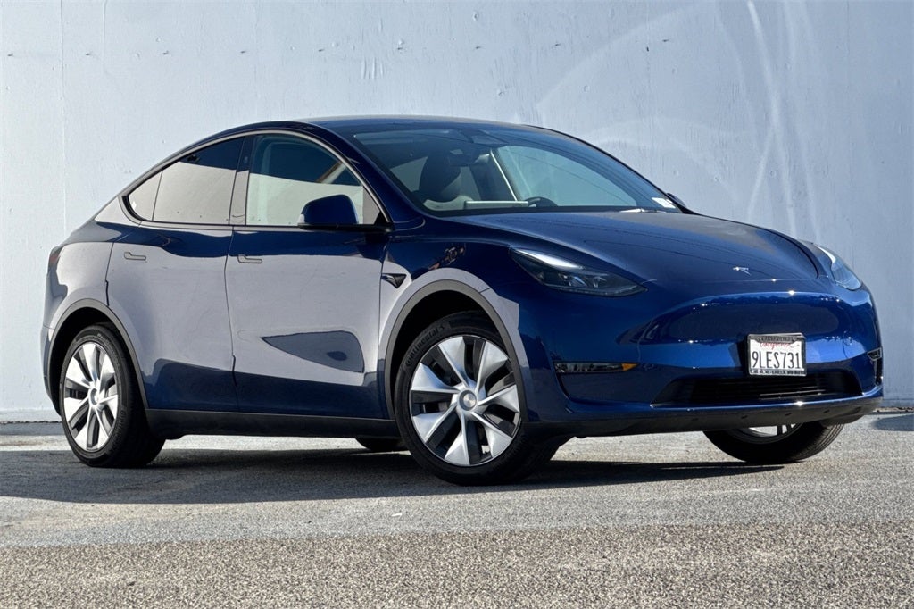 2024 Tesla Model Y Standard Range