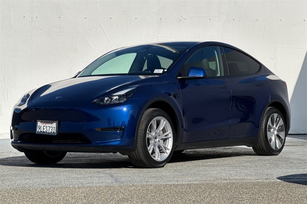 2024 Tesla Model Y Standard Range