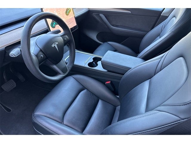 2024 Tesla Model Y Standard Range