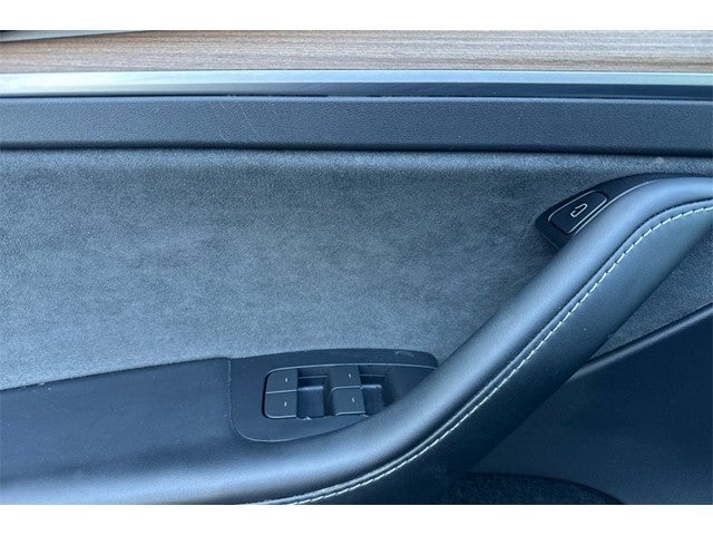 2024 Tesla Model Y Standard Range