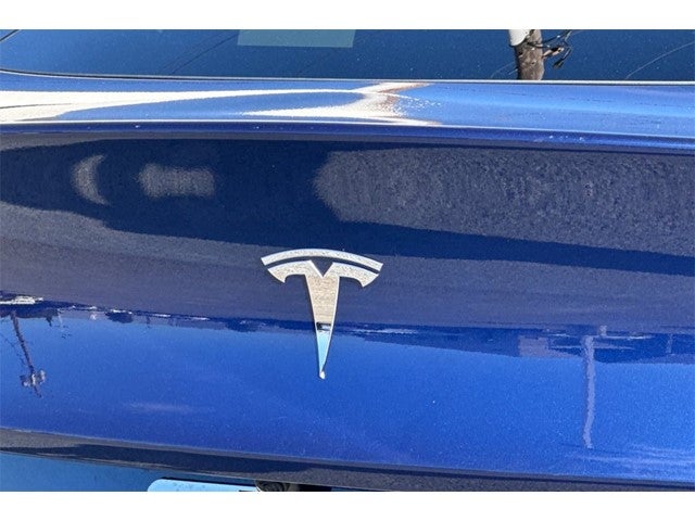 2024 Tesla Model Y Standard Range