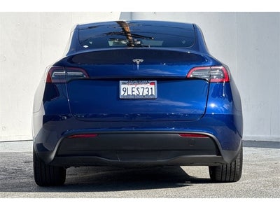 2024 Tesla Model Y Standard Range