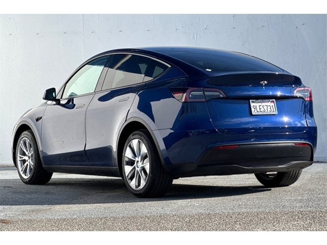 2024 Tesla Model Y Standard Range