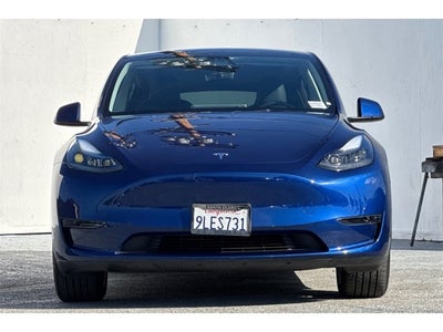 2024 Tesla Model Y Standard Range