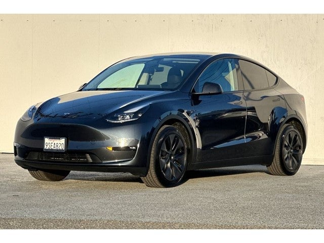 2025 Tesla Model Y Long Range