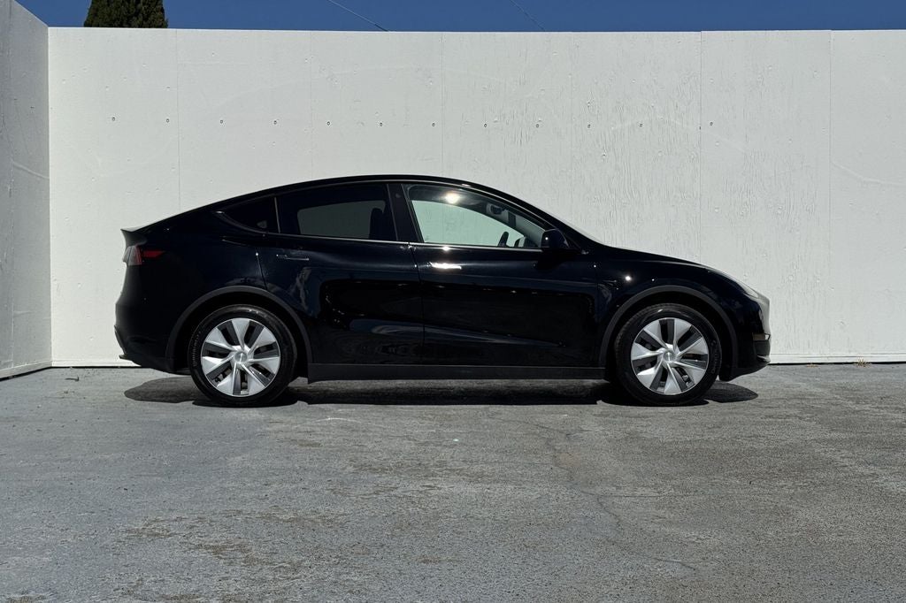 Used 2023 Tesla Model Y Long Range with VIN 7SAYGDEEXPA087539 for sale in Santa Clara, CA