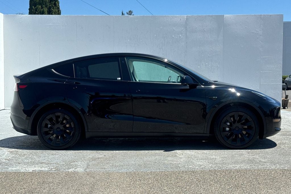 Used 2023 Tesla Model Y Long Range with VIN 7SAYGDEEXPF624901 for sale in Santa Clara, CA