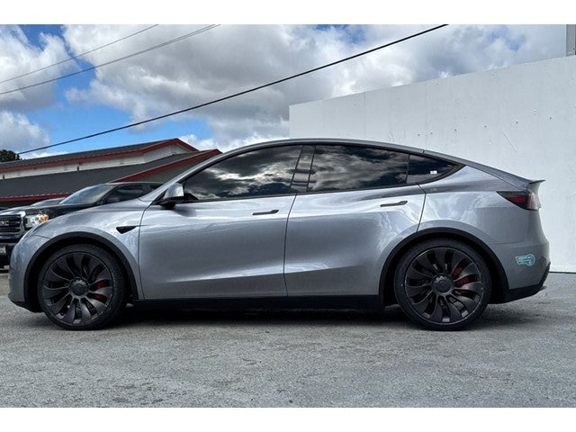 2024 Tesla Model Y Performance