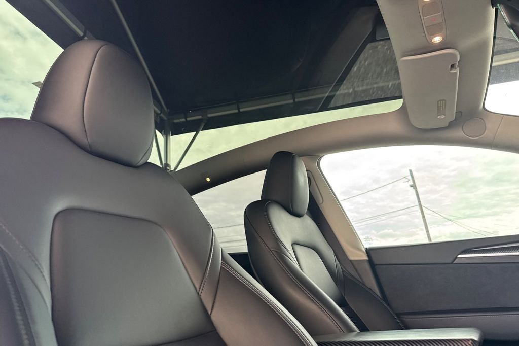 2025 Tesla Model Y Performance