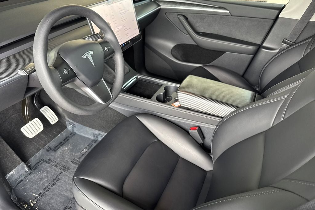 2025 Tesla Model Y Performance