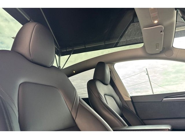 2025 Tesla Model Y Performance