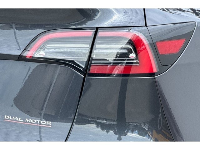 2025 Tesla Model Y Performance