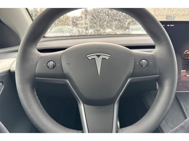2025 Tesla Model Y Performance