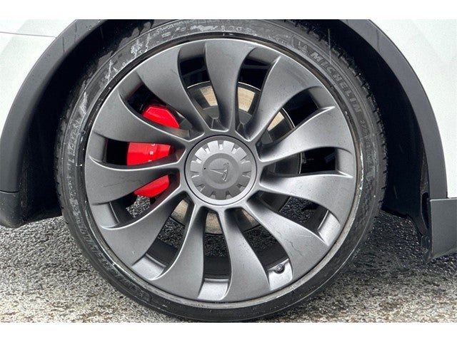 2025 Tesla Model Y Performance