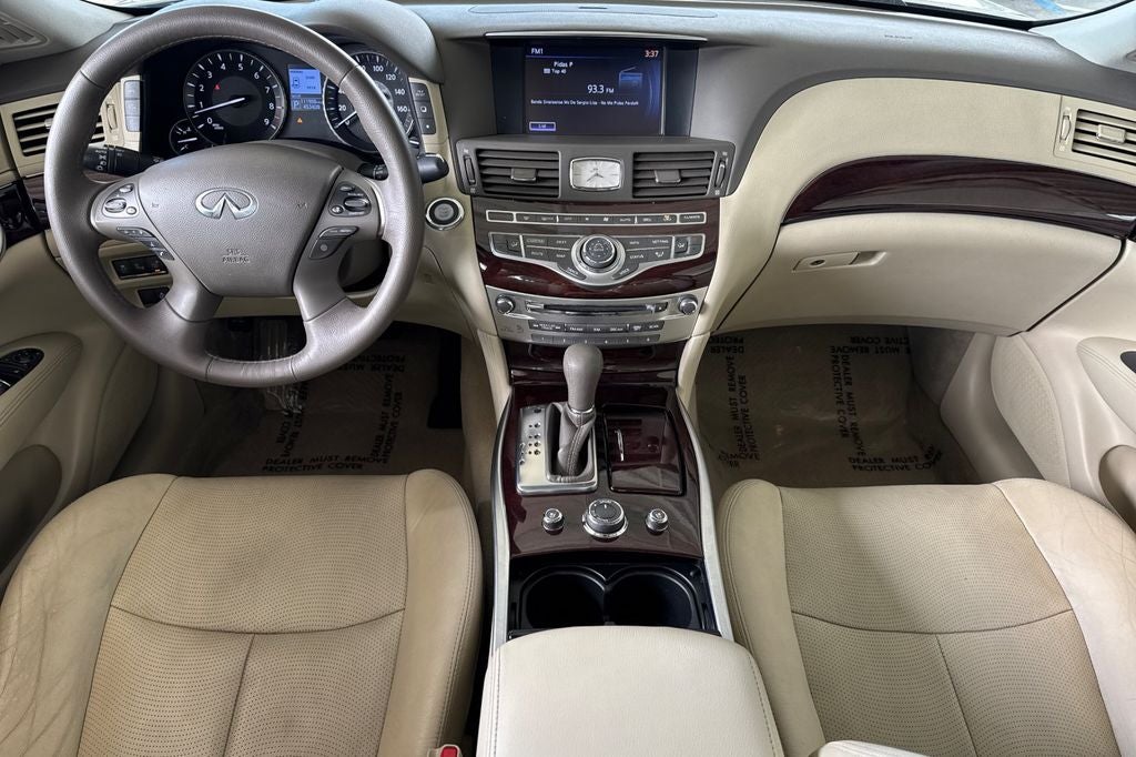 2017 INFINITI Q70 3.7 AWD