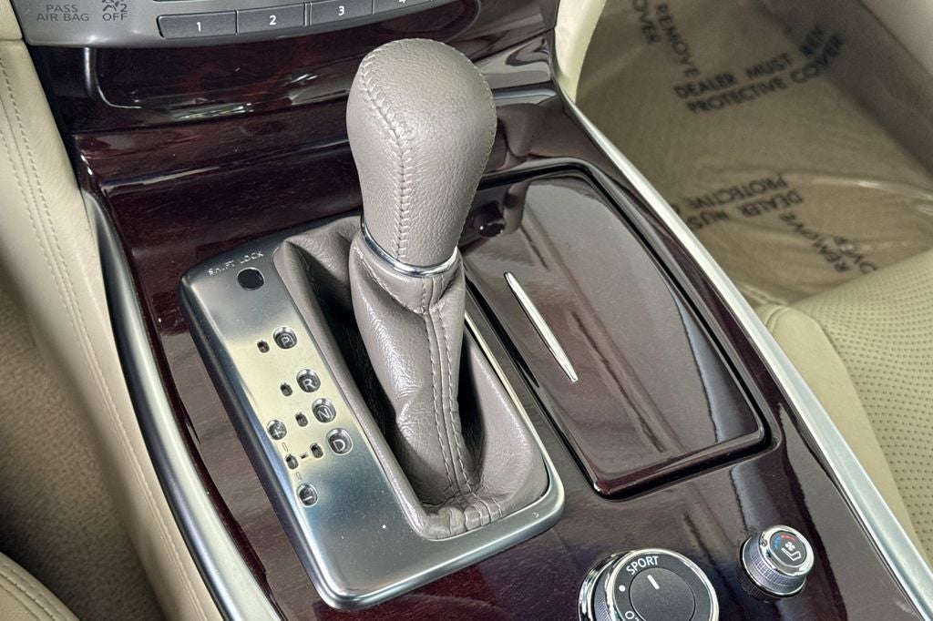 2017 INFINITI Q70 3.7 AWD