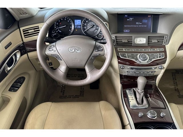 2017 INFINITI Q70 3.7 AWD