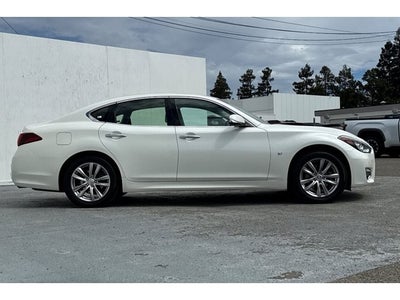 2017 INFINITI Q70 3.7 AWD