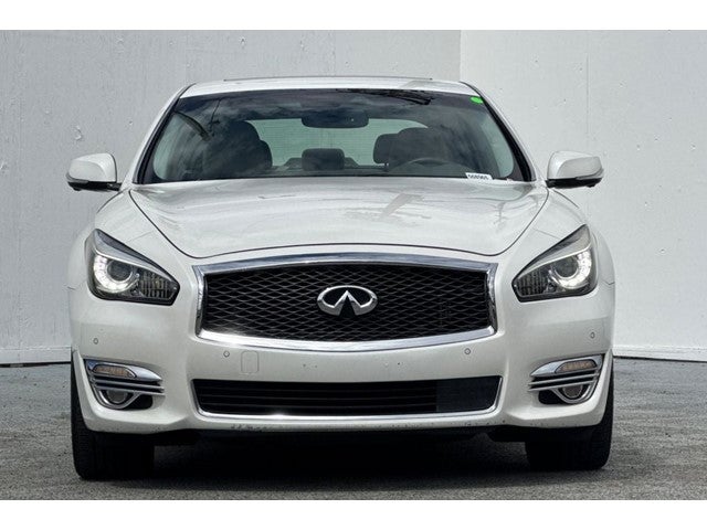 2017 INFINITI Q70 3.7 AWD