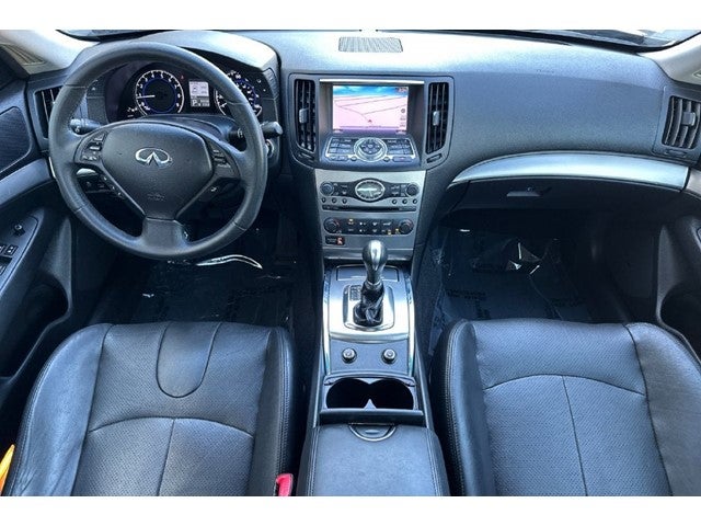 2015 INFINITI Q40 Base