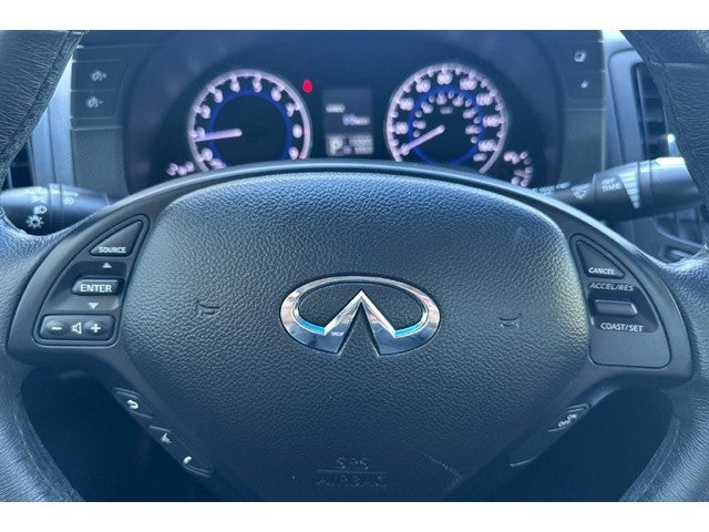 2015 INFINITI Q40 Base