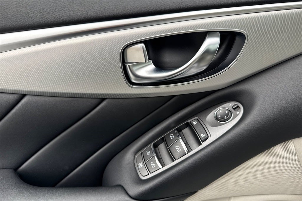 2020 INFINITI Q50 LUXE