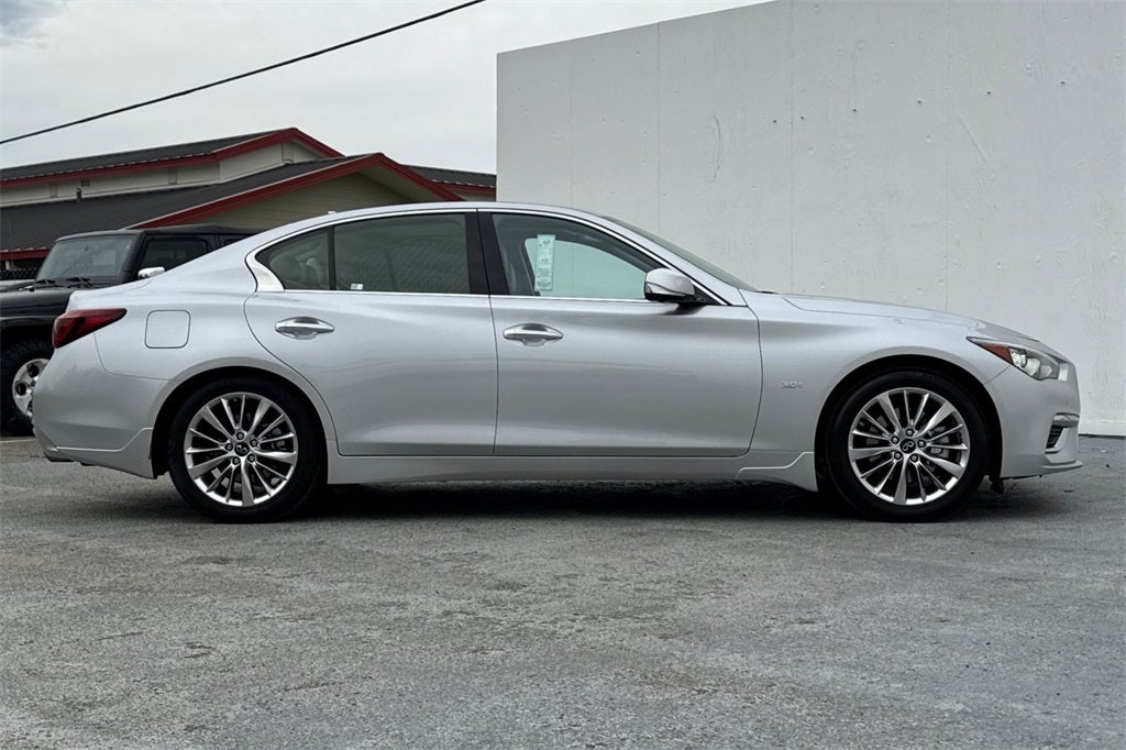 2020 INFINITI Q50 LUXE