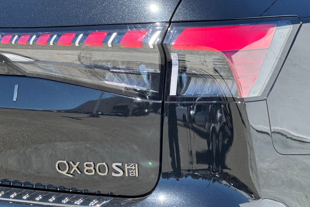 2027 INFINITI QX80 Sport 4WD