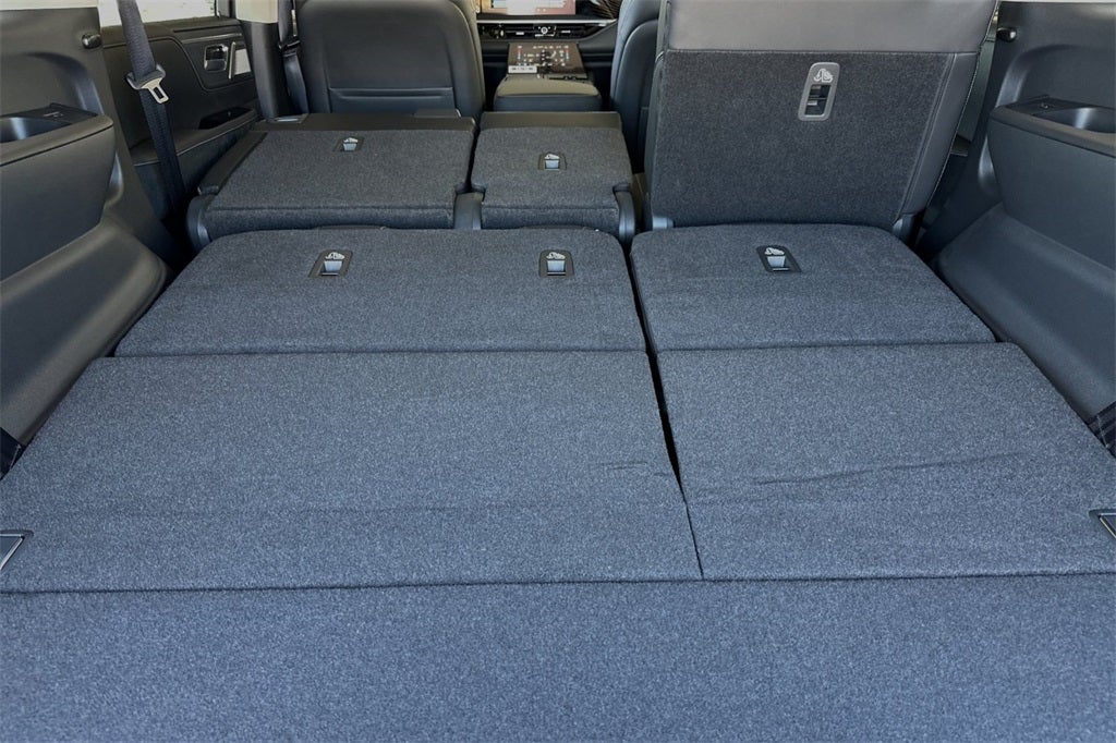 2025 INFINITI QX80 Sensory 4WD