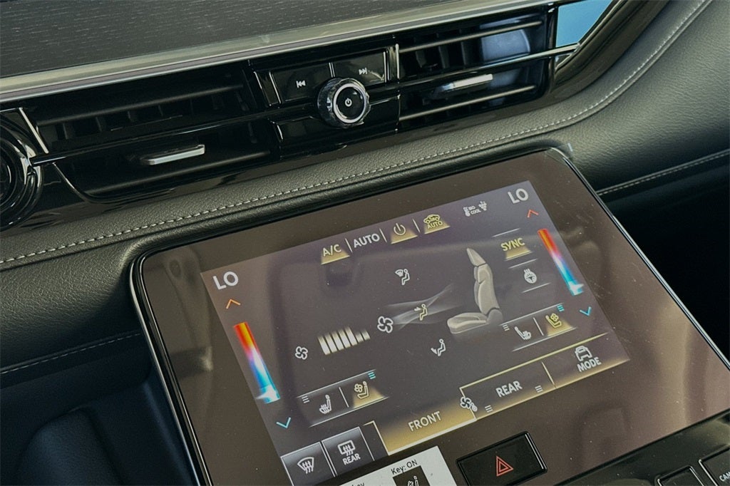 2025 INFINITI QX80 Sensory 4WD