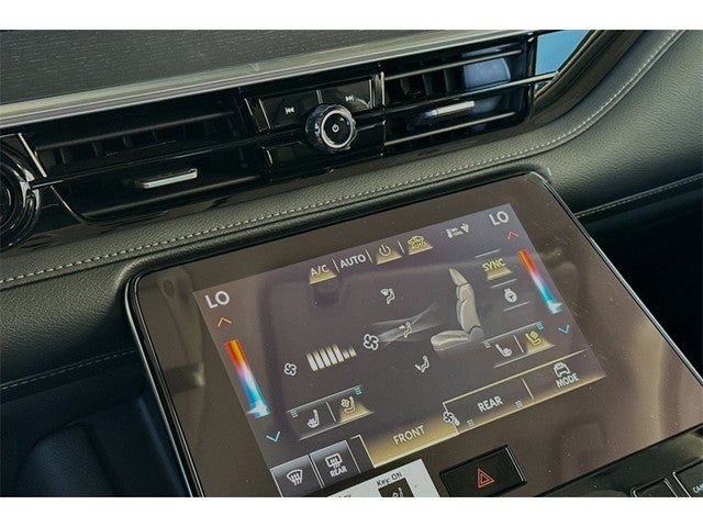 2025 INFINITI QX80 Sensory 4WD